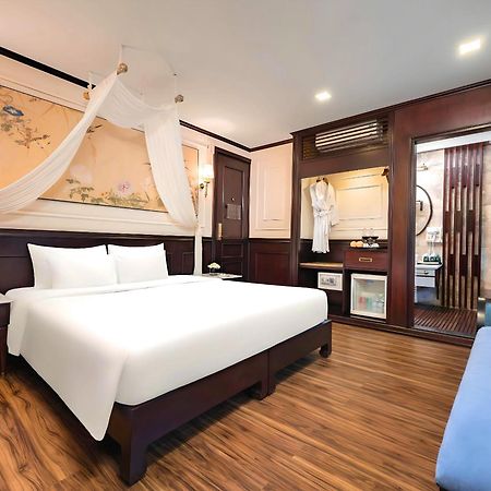 Amanda Luxury Cruise Hotell Ha Long Exteriör bild