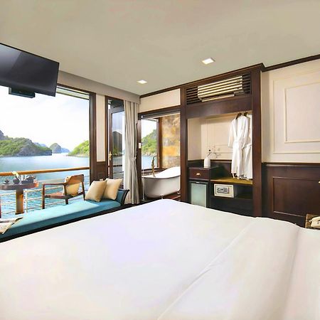 Amanda Luxury Cruise Hotell Ha Long Exteriör bild