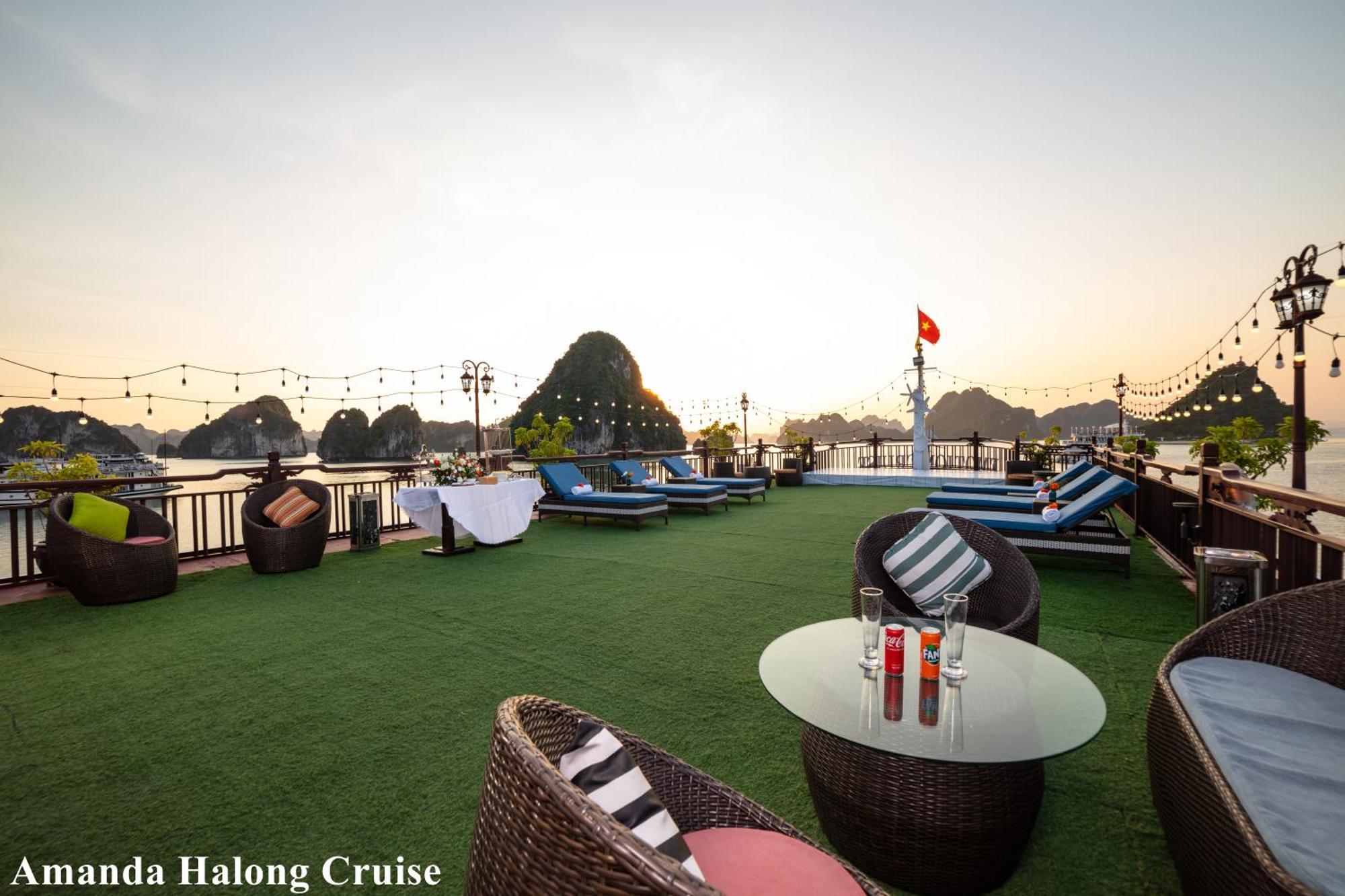 Amanda Luxury Cruise Hotell Ha Long Exteriör bild