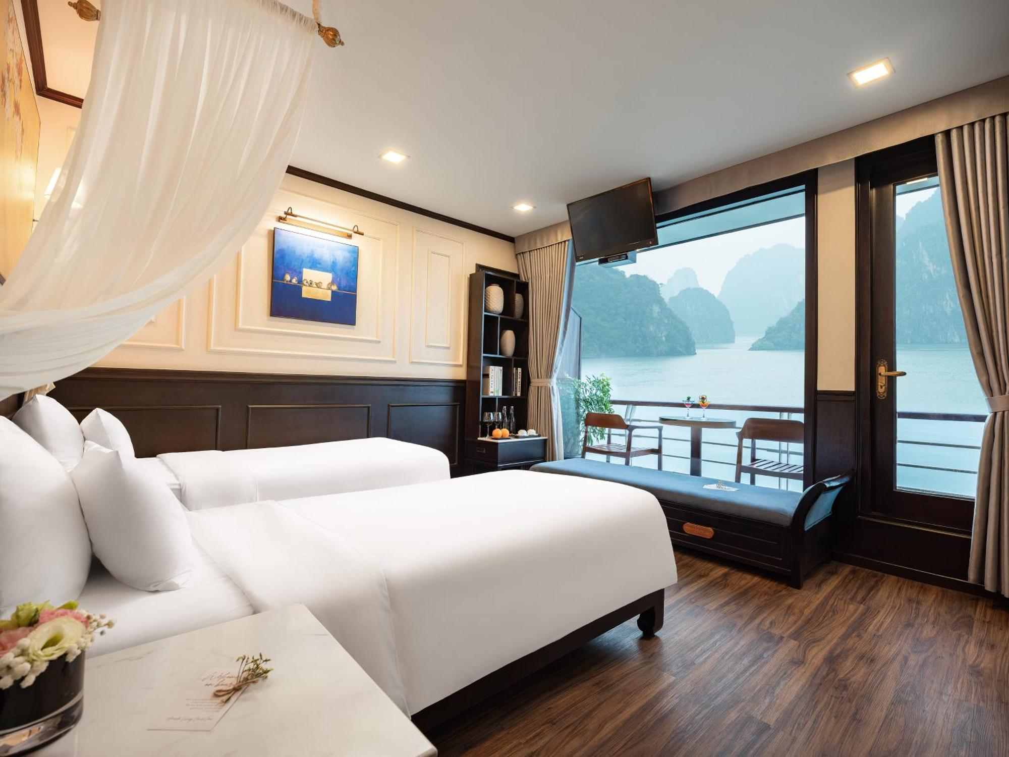 Amanda Luxury Cruise Hotell Ha Long Exteriör bild