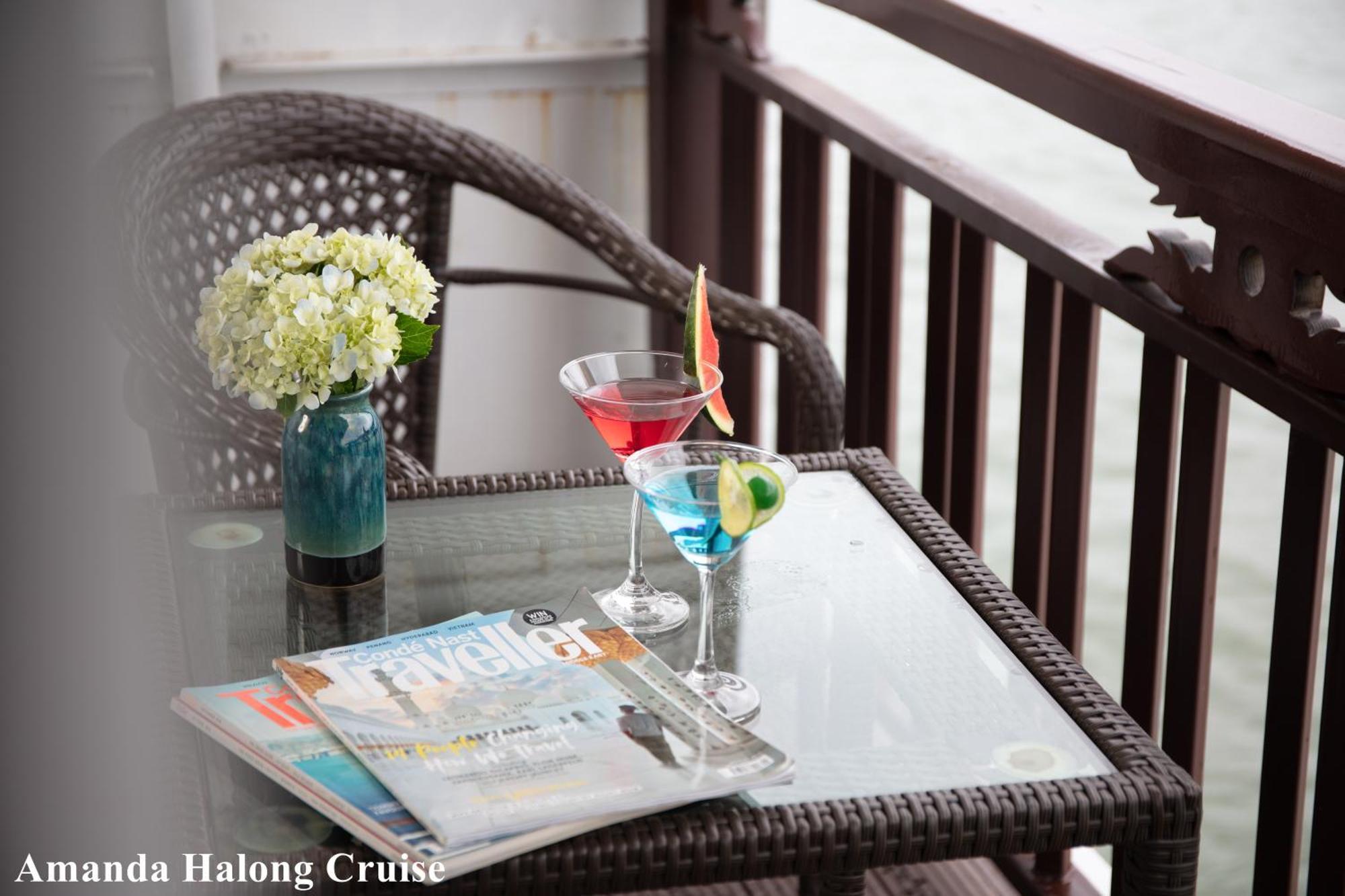 Amanda Luxury Cruise Hotell Ha Long Exteriör bild