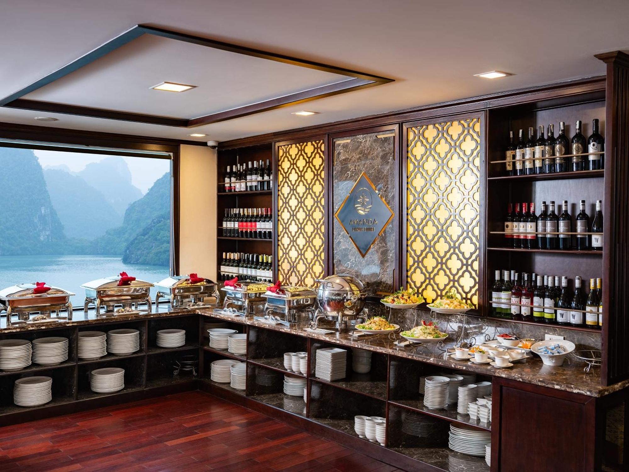 Amanda Luxury Cruise Hotell Ha Long Exteriör bild