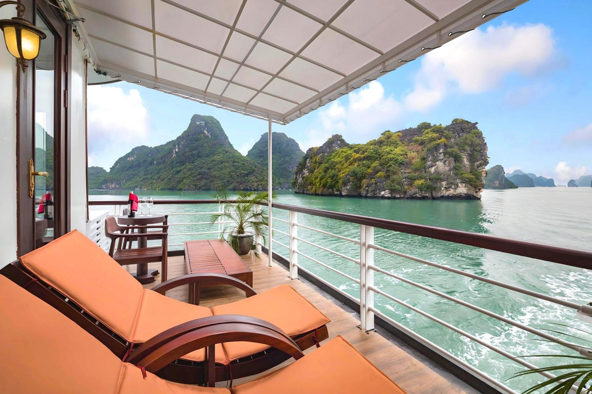 Amanda Luxury Cruise Hotell Ha Long Exteriör bild