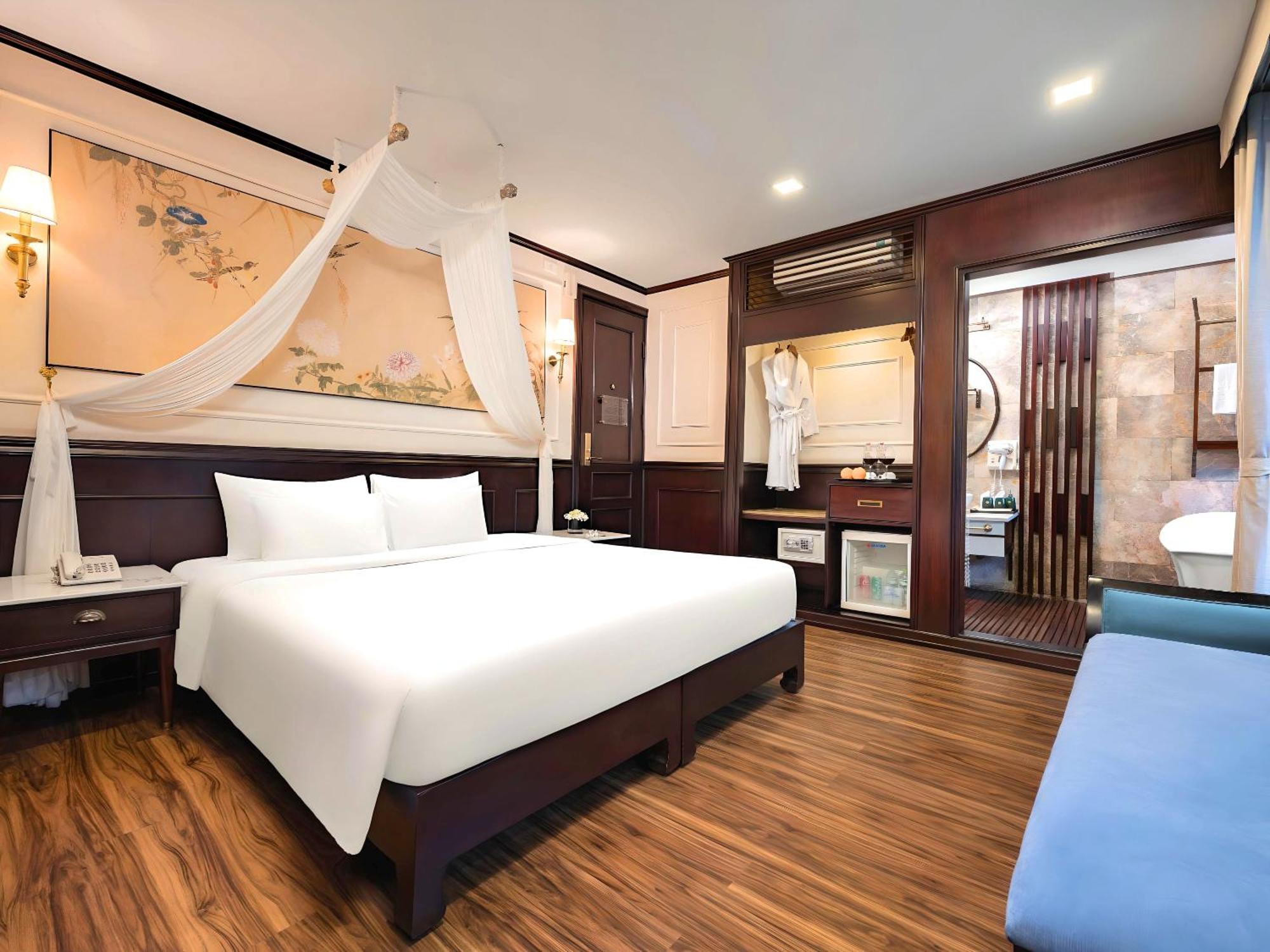 Amanda Luxury Cruise Hotell Ha Long Exteriör bild