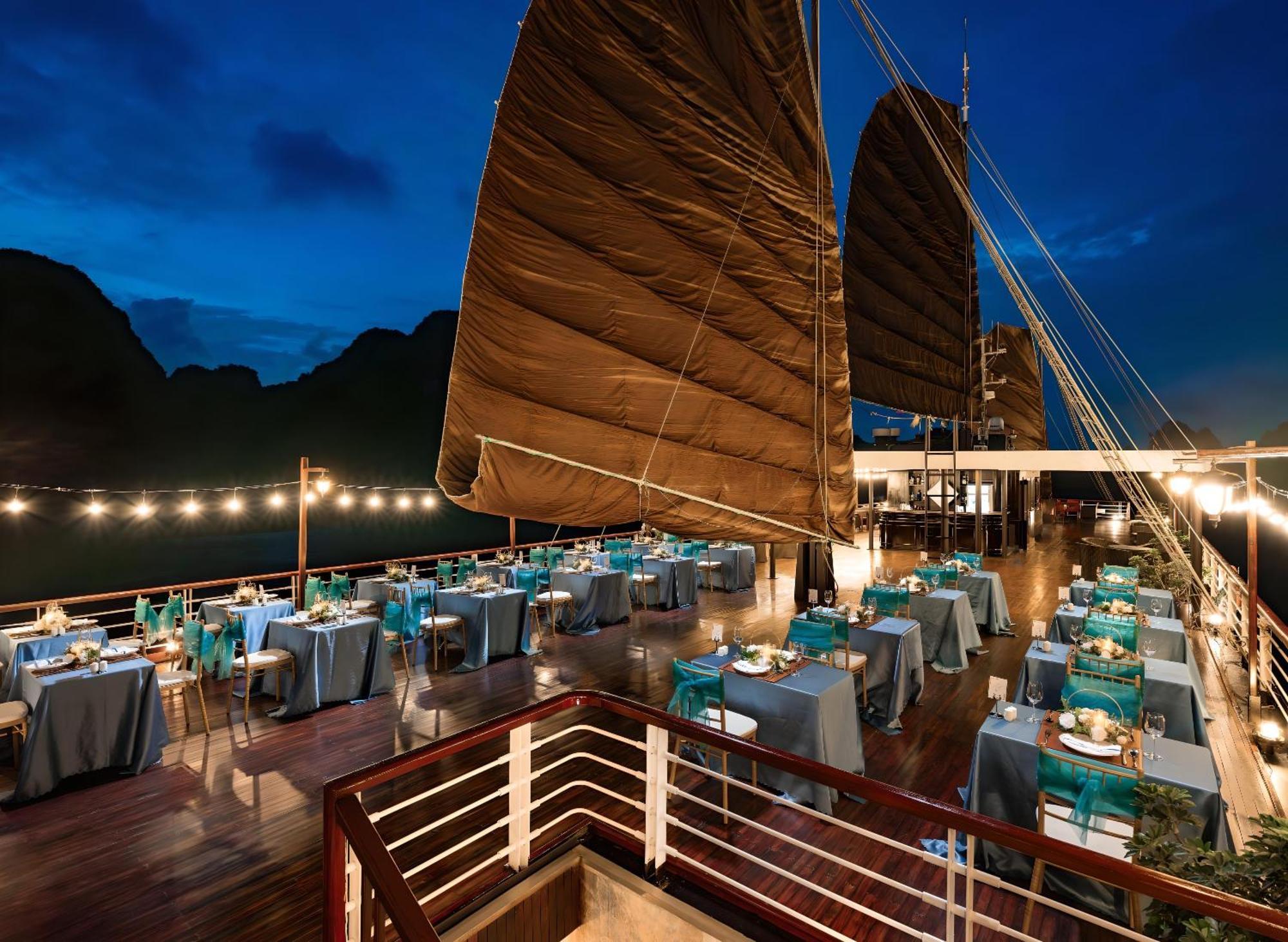 Amanda Luxury Cruise Hotell Ha Long Exteriör bild