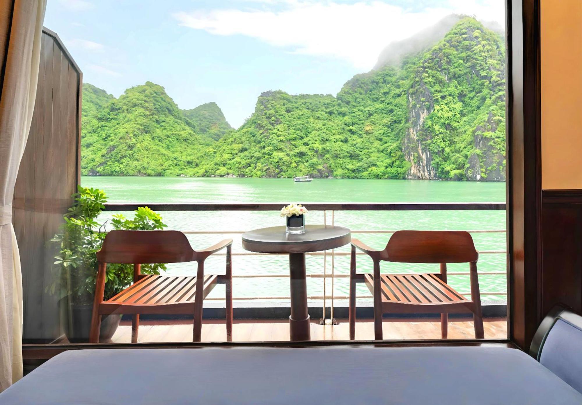 Amanda Luxury Cruise Hotell Ha Long Exteriör bild